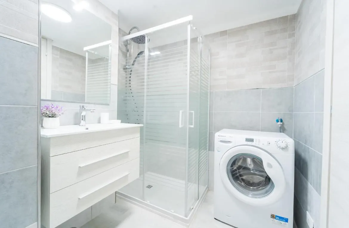 Sanny Apartment In The City Center Sanremo